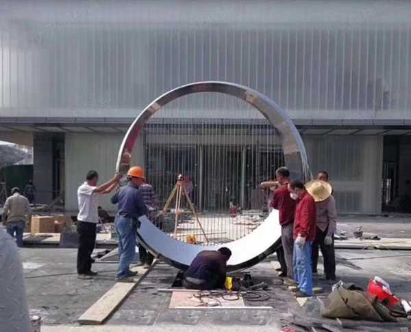 現(xiàn)代園林景觀雕塑如何進(jìn)行包裝運(yùn)輸？?jī)?yōu)藝雕塑廠家為您支招