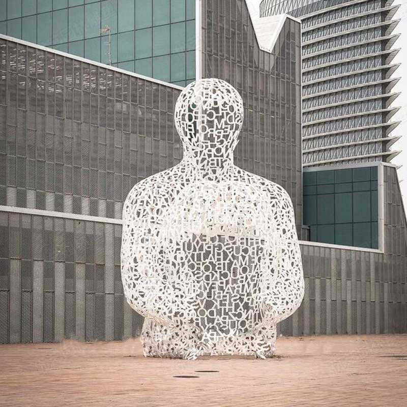 不銹鋼雕塑工廠，鏤空不銹鋼人物雕塑